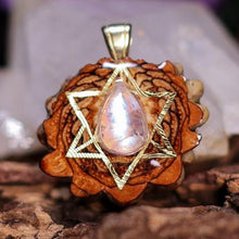 Load image into Gallery viewer, Mini Moonstone with Merkaba