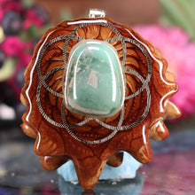 Load image into Gallery viewer, Variscite with Seed of Life