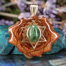 Load image into Gallery viewer, Mini Green Garnet with Merkaba
