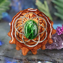 Load image into Gallery viewer, Chrome Diopside with Seed of Life