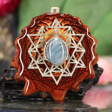 Load image into Gallery viewer, Aquamarine with 64 Star Tetrahedron