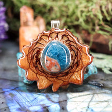 Load image into Gallery viewer, Mini Blue Apatite