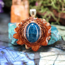 Load image into Gallery viewer, Mini Blue Apatite