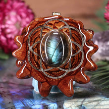 Load image into Gallery viewer, Labradorite with Seed of Life