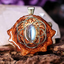 Load image into Gallery viewer, Mini Labradorite with Seed of Life
