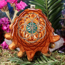 Load image into Gallery viewer, Crushed Malachite (Glows) with Seed of Life
