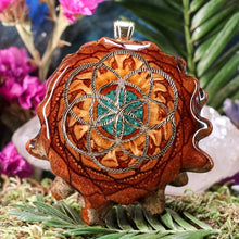 Load image into Gallery viewer, Crushed Malachite (Glows) with Seed of Life
