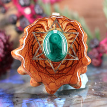 Load image into Gallery viewer, Malachite with Merkaba
