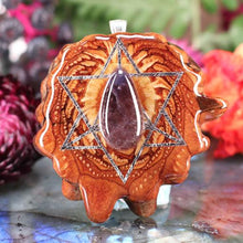 Load image into Gallery viewer, Iolite Sunstone with Merkaba
