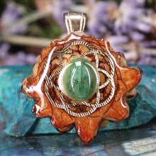 Load image into Gallery viewer, Mini Green Garnet with Seed of Life
