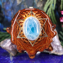Load image into Gallery viewer, Aquamarine with Merkaba
