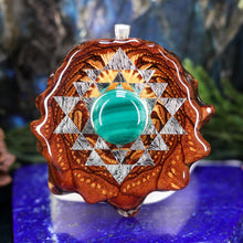 Load image into Gallery viewer, Malachite with Sri Yantra
