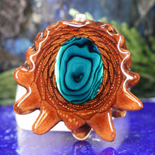Load image into Gallery viewer, Green Paua Shell

