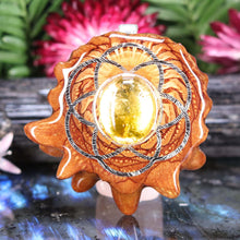 Load image into Gallery viewer, Citrine with Seed of Life
