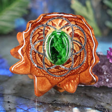 Load image into Gallery viewer, Chrome Diopside with Seed of Life
