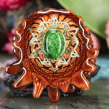 Load image into Gallery viewer, Chrome Diopside with 64 Star Tetrahedron
