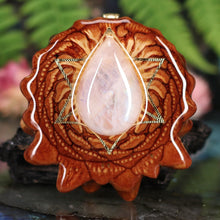 Load image into Gallery viewer, Moonstone with Merkaba
