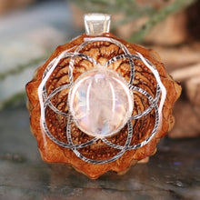 Load image into Gallery viewer, Mini Moonstone with Seed of Life
