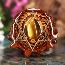 Load image into Gallery viewer, Yellow Tiger's Eye with Merkaba

