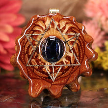 Load image into Gallery viewer, Blue Kyanite with Merkaba
