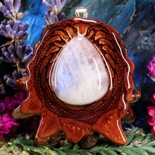 Load image into Gallery viewer, Moonstone
