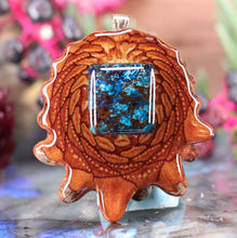 Load image into Gallery viewer, Shattuckite
