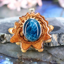 Load image into Gallery viewer, Mini Blue Apatite
