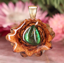 Load image into Gallery viewer, Mini Ammolite

