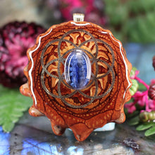 Load image into Gallery viewer, Blue Kyanite with Seed of Life
