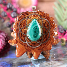 Load image into Gallery viewer, Malachite with Seed of Life

