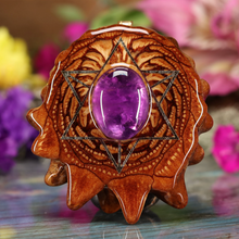 Load image into Gallery viewer, Amethyst with Merkaba
