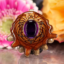 Load image into Gallery viewer, Amethyst with Merkaba
